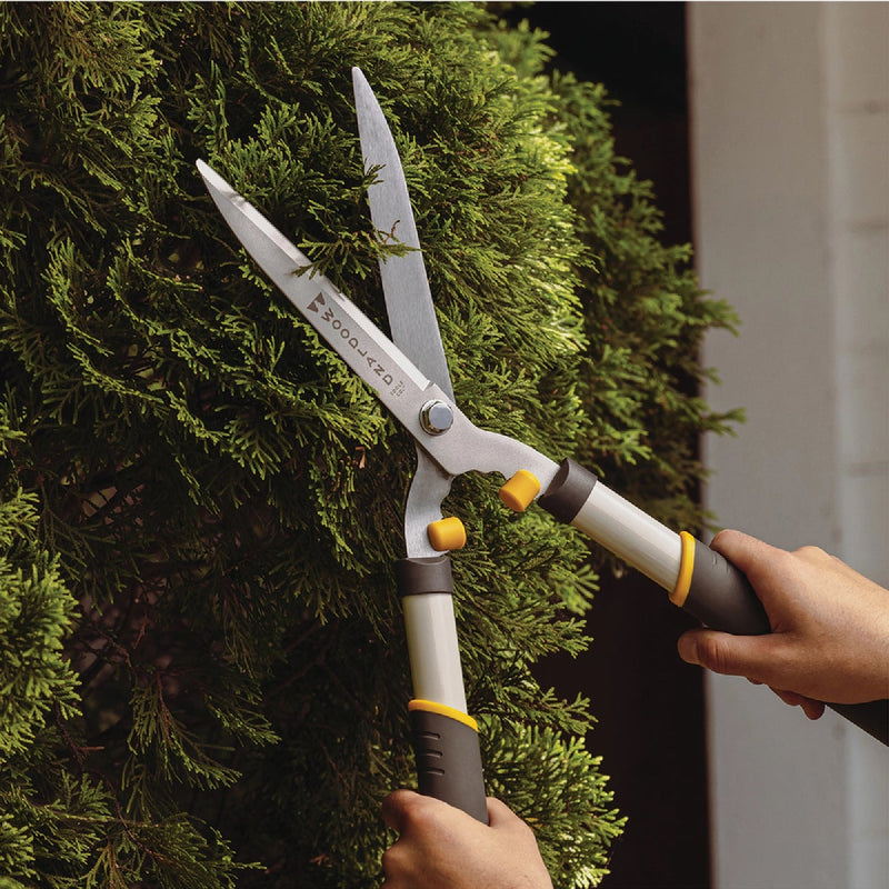 Woodland 22 In. Basic Regular Duty Hedge Shear